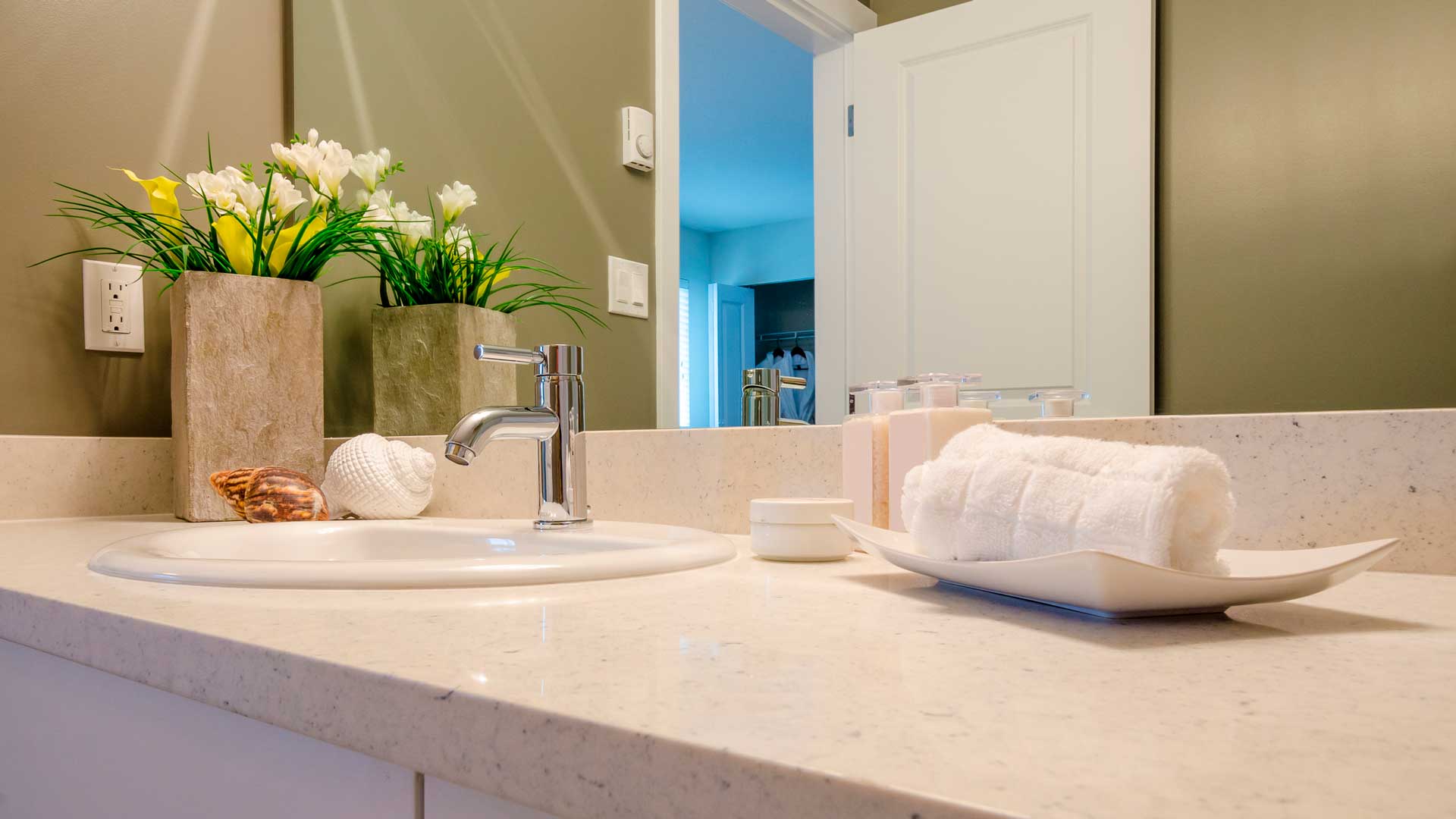 Forniture per hotel 2025: le novità per l’arredo bagno