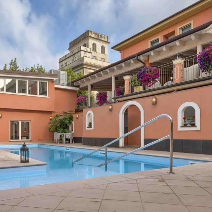 HOTEL-MONTEROSA_pool2 Large