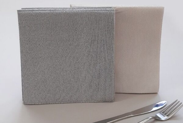 bakery-tovaglioli-monouso-40-x-40-airlaid-2-colori-disponibili-11-martini-e-pari